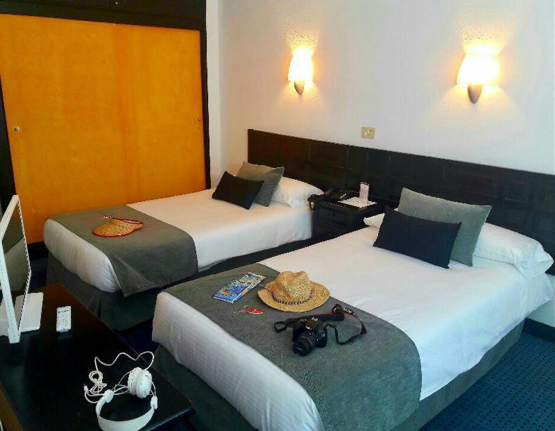 Miramar Hotel 3*
